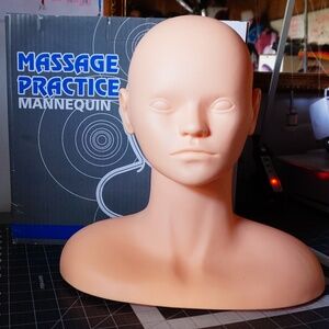 Practice Mannequin Head